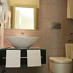 Blurooms ゲストハウス