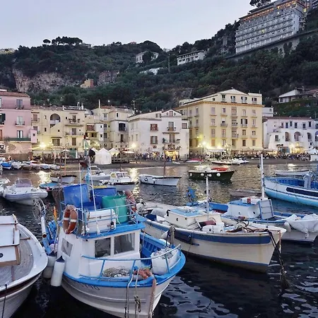 블루룸스 게스트하우스 소렌토