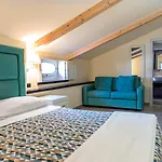 Blurooms Πανσιόν 4*